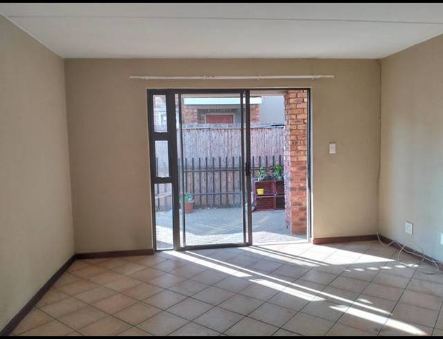 2 BEDROOM PROPERTY TO RENT IN NORTON'S HOME ESTATE